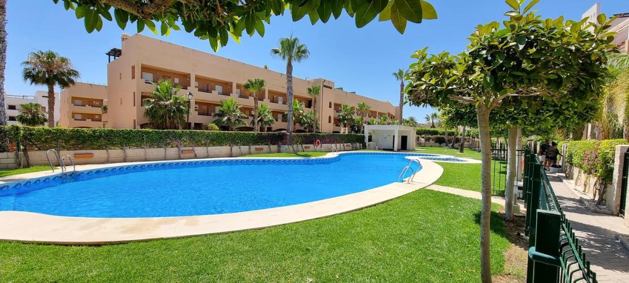 Apartamentos Paraiso Vera Playa: Beachfront Garden Retreat with Private Pool Playas de Vera Exterior photo